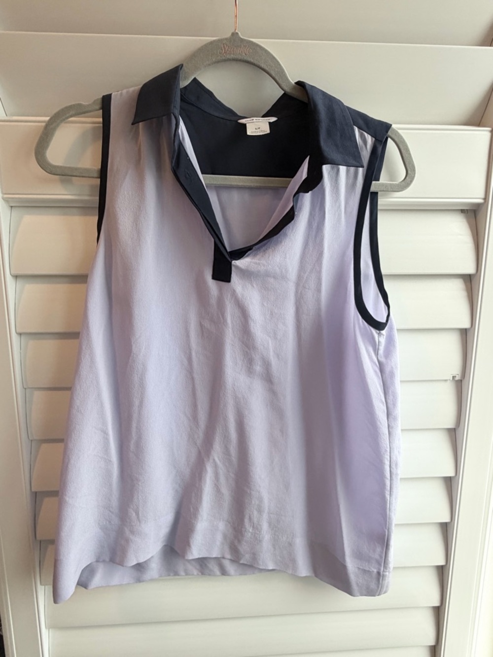 Club Monaco retro Sleeveless Contrast Collared Top in Light Lavender and Navy